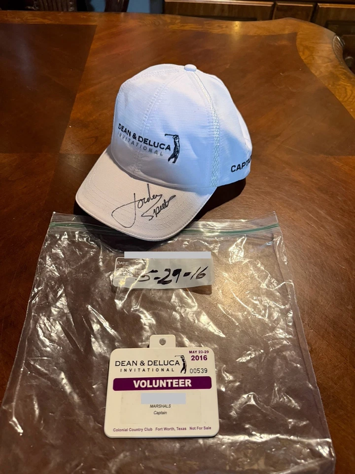1 de 1 Jordan Spieth firmado el día que ganó el PGA Tour Dean & Deluca 29/05/16 Foto 1 de 4