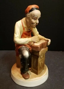 Old Man Clock Maker Figurine ~ Porcelain by Homco ~ 7 inches tall~Made in Taiwan - Picture 1 of 9
