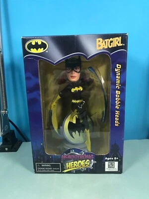 18016 Batman action figure statua headstrong batgirl monogram hero - Immagine 1 di 4