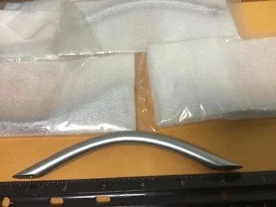 New Qty (7) Hafele 117.31.436 Matte Chrome Arched Cabinet Pulls, 5" Centers Foto 1 de 4