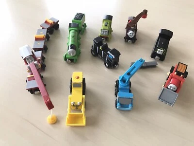 Lote Tren Thomas & Friends (2003) + 2 Vehículos Bob el Constructor + 1 Tren Extra Foto 1 de 4