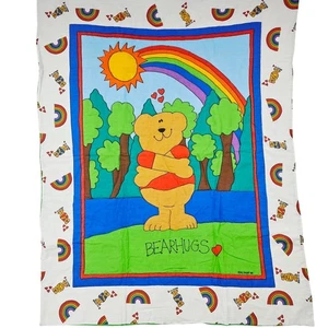 Vintage 80er gesteppte Unisex Babydecke Krippe Decke Regenbogen Bär Kidcore 42x33 - Bild 1 von 7