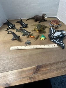 Konvolut 11 Vintage Kunststoff Meerestiere Fische Hai Wal Schildkröte Posten - Bild 1 von 10