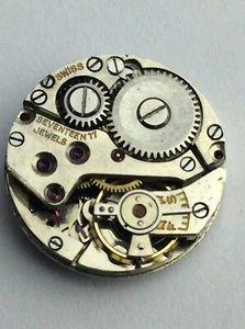 Vintage UNBRANDED 17 Jewels Watch Movement Available Worldwide - Picture 1 of 9