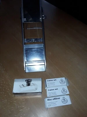 Matfer Mandoline Gemüsereibe Profi Edelstahl mit Abstandhalter und 4 Klingen - Bild 1 von 4