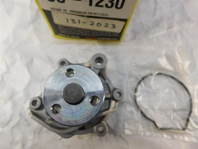 Bomba de agua GMB 135-1230 Beck/Arnley 131-2023 para Honda Accord Prelude 1985-1989 Foto 1 de 4