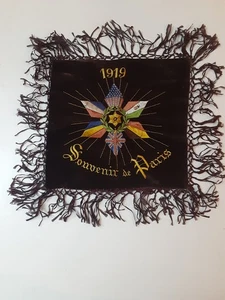 Funda de almohada antigua 1919 Souvenir De Paris bordada francesa lino textil - Imagen 1 de 2