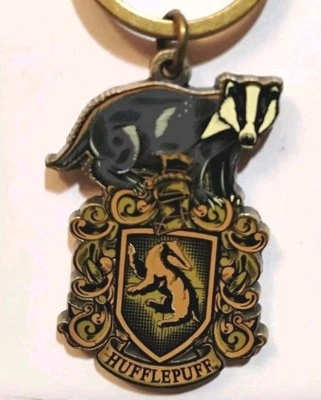 New Hufflepuff Keychain New Universal Studios The Wizard World of Harry Potter - Image 1 of 4