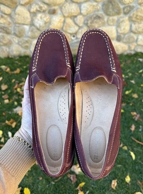 Naturalizer Shoes Womens 9M Red Maroon Suede Leather Jonella Loafers Comfort - Image 1 of 4