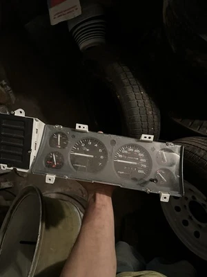 Jeep Cherokee 1990 medidores 130 k millas Foto 1 de 2