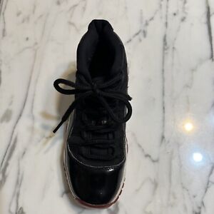 Nike Air Jordan 11 Retro Bred 2019 Black Red GS Sz 5Y  (Right Shoe) 378038-061