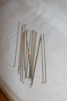 Radios y pezones de aleación DT Competition SSt 242 mm cantidad 18 plata 1,8/1,6 mm s38 Foto 1 de 2