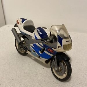 Moto Suzuki Miniature en Métal / Plastique 