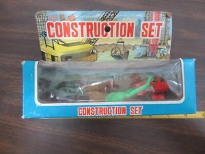 Vintage "Construction Set" plastic Hong Kong NEW IN OPENED BOX - Picture 1 of 4