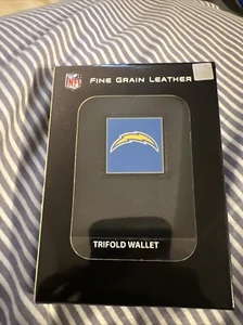 NFL Los Angeles Chargers schwarze dreifach faltbare Geldbörse aus feinem genarbtem Leder mit Emblem WH - Bild 1 von 2