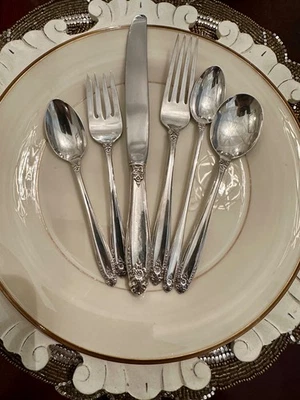 Juego de 4 piezas de ajuste de lugar de 6 piezas International Silver Prelude de plata esterlina Foto 1 de 4