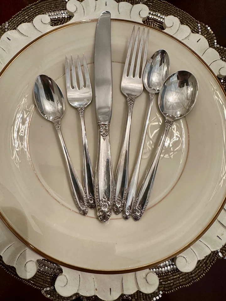 Juego de 4 piezas de ajuste de lugar de 6 piezas International Silver Prelude de plata esterlina Foto 1 de 4