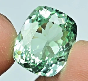 Zaffiro Montana Verde Naturale Impeccabile 13,75 Ct Taglio Cuscino Gemma Certificata - Foto 1 di 8