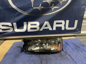 2004 Subaru Forester OE Left Side Headlight Assembly 03-05 - Picture 1 of 24