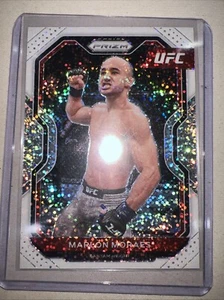 Tarjeta refractora Marlon Moraes 2021 Panini Prizm UFC White Sparkle #57 SSP - Imagen 1 de 2