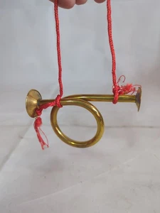 Vintage kleiner massiver Messing Horn Weihnachtsschmuck E4 - Bild 1 von 7