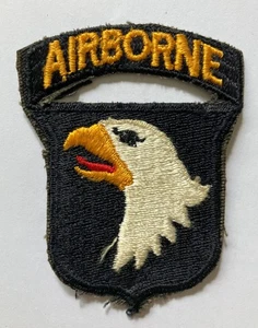 Parche de borde cortado Screaming Eagle 101ª División Aerotransportada del Ejército de los Estados Unidos, tipo 7 - Imagen 1 de 2