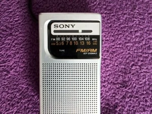 SONY ICF-S10MK2 FM/AM Transistorradio vintage portable pocket radio receiver - Bild 1 von 3