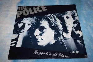 THE POLICE-REGGATTA DE BLANC-UK FIRST PRESS - Foto 1 di 4