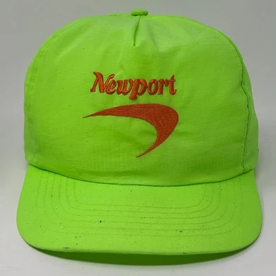Gorra de béisbol Newport Cigarettes vintage de los 90 de nailon con cierre a presión verde neón Foto 1 de 4