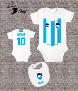 COORDINATED BODY BABY LÄTZCHEN PESCARA PERSONALISIERT MIT NAMEN GESCHENKIDEE - Bild 1 von 4