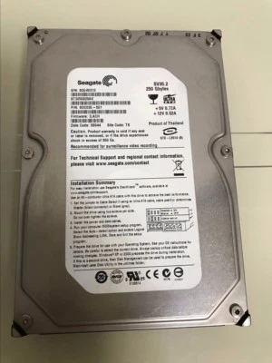 Seagate Barracuda 250GB,Internal,7200 RPM,3.5" (ST3250820AV) IDE PATA Hard Drive - Image 1 of 4
