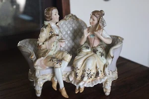 De colección Porcelana Hombre Mujer Pareja en Sofá Tomando Té Victoriano ¡Muy Elegante! - Imagen 1 de 17