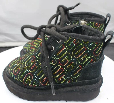 Botas UGG Neumel II Gráficas Logo Puntada LV5 Negras 1116170T Niños Talla 6 Foto 1 de 4