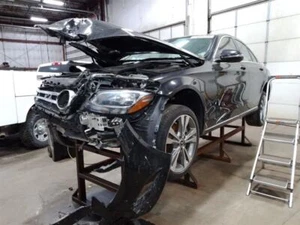 Receptor de radio estéreo 2018 C300 Sku#3634712 - Imagen 1 de 8