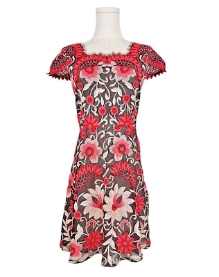 Vestido Floral Bordado Yoana Baraschi Anthropologie Crisantemo Talla 0 Foto 1 de 4