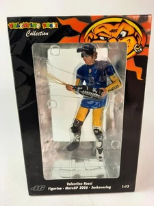 Minichamps Yamaha V. Rossi Sachsenring 2006 standing figurine 1/12 312060296 - Foto 1 di 3