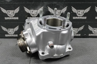 2000 2001 HONDA CR125R OEM ENGINE CYLINDER BORE JUG TOP END 54MM 12110-KZ4-L10 - Image 1 of 4