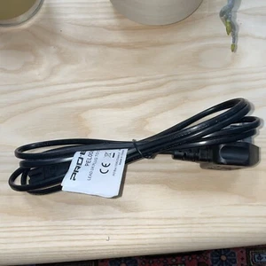 UK Mains Plug to C7 Lead, Black, 2m - PRO ELEC - Picture 1 of 1