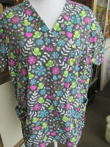 Top Scrubin.com Mangas Cortas Grande Gris Rosa Azul Verde Blanco Corazón Mariposa - Imagen 1 de 2
