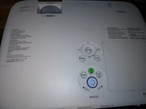 Proyector NEC NP-M311X - Cables de alimentación/VGA HDMI/w - Sin control remoto - PROBADO-2124 horas - Imagen 1 de 7