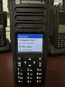 Motorola MotoTRBO XPR7580 800/900 MHz Digital Two Way Radio Connect Plus Kit - Picture 1 of 3