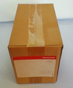 Honeywell M6284D 1032-F2 - Picture 1 of 3