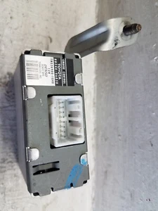 Module régulateur de vitesse Toyota Camry 2.2L 1999-2001 88240-06030 (M176) - Photo 1/3