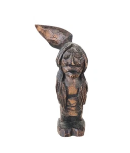 4 Zoll große handgeschnitzte Holzfigur Indianer Mann mit großer Feder - Bild 1 von 7