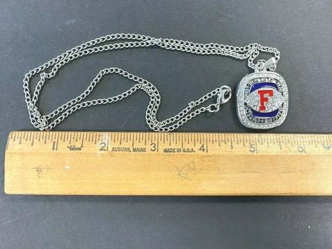 2008 FLORIDA GATORS NCAA RING NECKLACE NATIONAL CHAMPS FREE S&H NM Cover