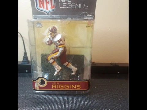 wow NFL Legends Washington Redskins JOHN RIGGINS - NEW McFarlane Figure Series 4 Cover