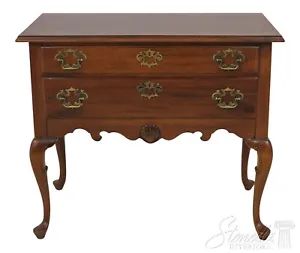 58485EC: HICKORY CHAIR CO Queen Anne Mahogany Lowboy - Picture 1 of 12