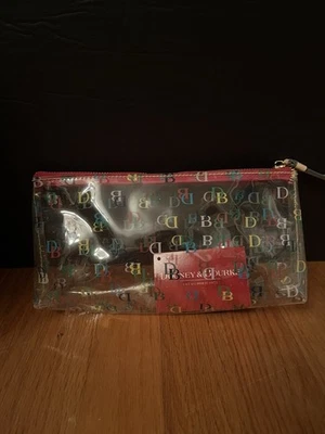 Estuche de cosméticos Dooney & Bourke On The Go MJITG OT NUEVO CON ETIQUETAS transparente multicolor impresión DB Foto 1 de 4