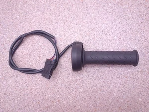 E-Gas Griff Aprilia RSV4 Tuono V4 1100 RS 660 ride by wire throttle grip *3TKM* - Picture 1 of 22
