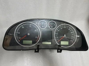 Instrumental Cluster Volkswagen Passat B5 3B0920 805G - Picture 1 of 3
